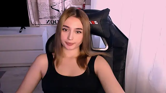 Snapshot of beauty_blonde chatting on September 11, 2025, 2:33 am beauty blonde online show from September 11, 2025, 2:33 am