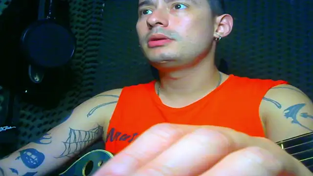 vampireathome online show from March 18, 2025, 3:31 am