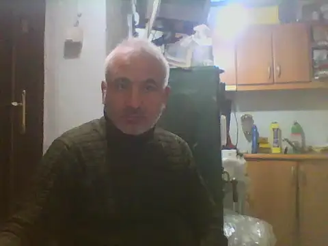 Snapshot of murat7888 chatting on February 27, 2025, 9:32 am murat7888 online show from February 27, 2025, 9:32 am