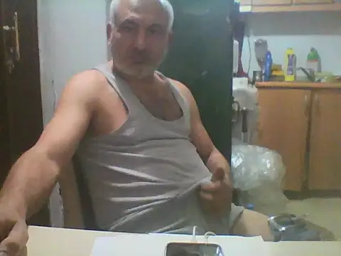 Snapshot of murat7888 chatting on February 27, 2025, 3:37 pm murat7888 online show from February 27, 2025, 3:37 pm