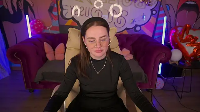 Snapshot of DivineJass chatting on March 3, 2025, 10:38 am DivineJass online show from March 3, 2025, 10:38 am