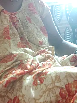 Hot-anjale online show from March 11, 2025, 5:02 pm