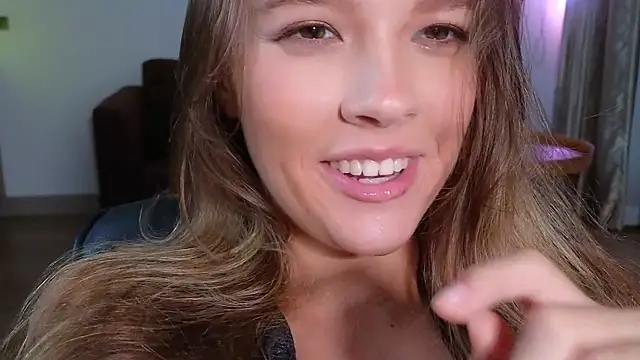 DemiDee online show from October 10, 2025, 4:50 pm