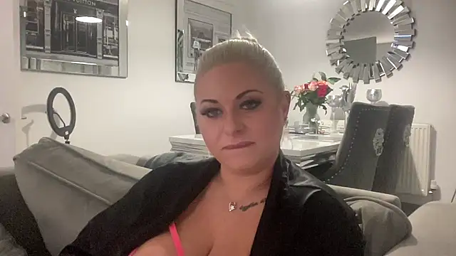 GemaJBusty online show from February 16, 2025, 9:59 pm