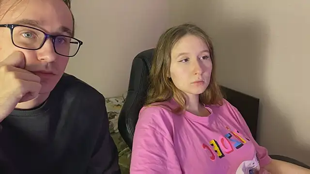 Snapshot of Sabrinaanddaniel chatting on November 15, 2025, 9:21 pm Sabrinaanddaniel online show from November 15, 2025, 9:21 pm