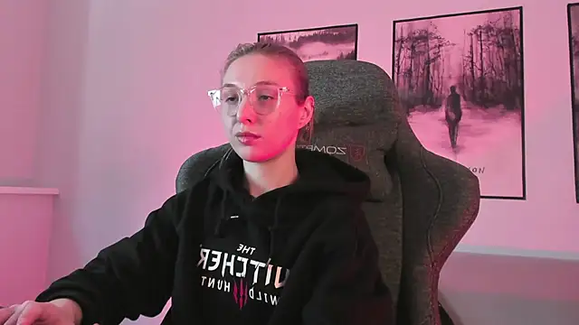 Snapshot of PhilippaAdamas chatting on March 1, 2025, 8:45 am PhilippaAdamas online show from March 1, 2025, 8:45 am