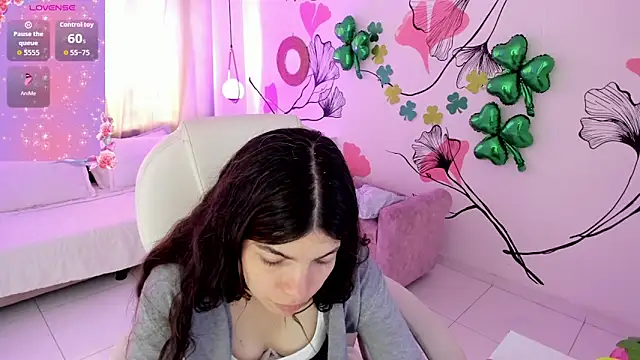 Isabela Fiorelli online show from March 14, 2026, 1:27 pm