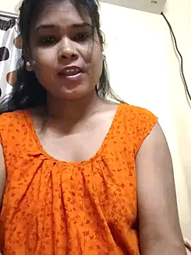BOLDBEAUTY09 online show from February 18, 2025, 1:32 am