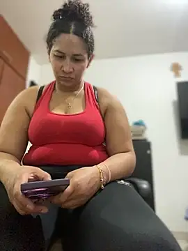 Carola-Ross online show from February 27, 2026, 5:46 pm