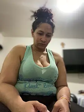 Carola-Ross online show from March 16, 2026, 10:58 pm