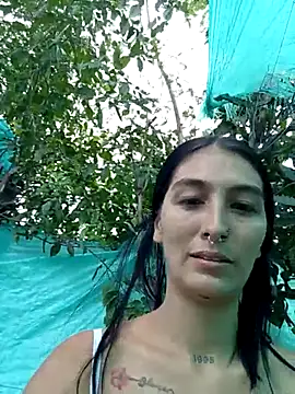 single mother indecent online show from October 25, 2025, 4:02 pm