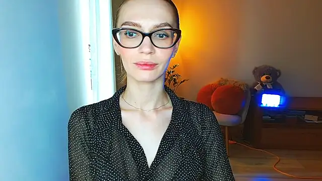 Lady Sunshine  online show from April 18, 2026, 7:56 am