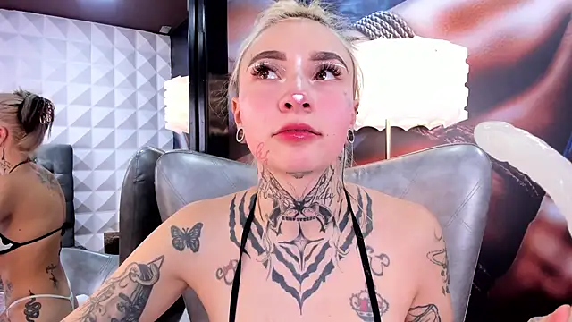 miss   angel online show from February 24, 2025, 6:04 pm