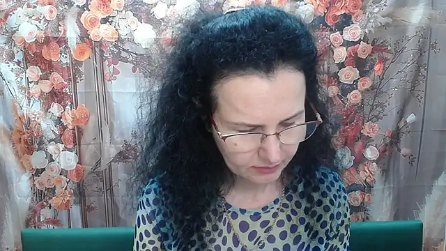 Miroslava Happi online show from July 4, 2026, 5:57 am