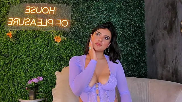 Snapshot of emmiily_z chatting on March 4, 2025, 6:37 am emmiily z online show from March 4, 2025, 6:37 am