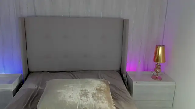 Snapshot of emmiily_z chatting on November 28, 2025, 7:49 pm emmiily z online show from November 28, 2025, 7:49 pm