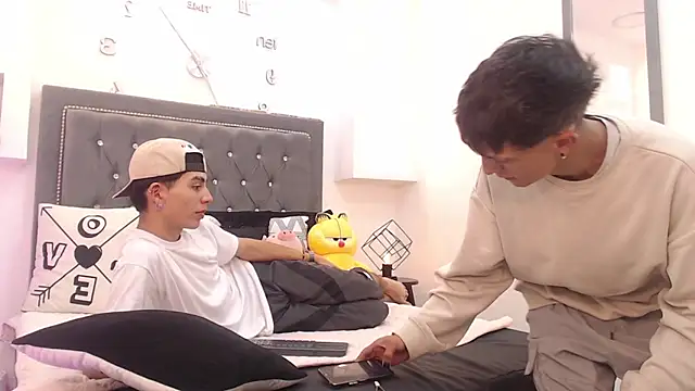 MaikyCooper online show from March 8, 2025, 4:12 am