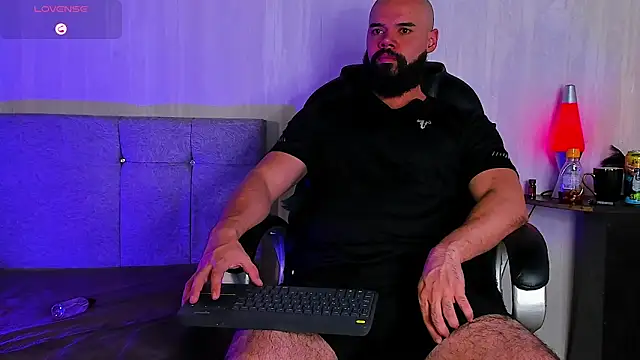 Luke Diaz7 online show from April 6, 2026, 8:32 pm