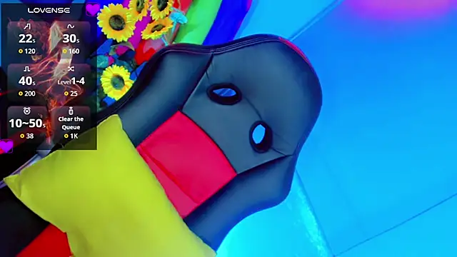 emelly horny  online show from October 16, 2025, 7:15 pm