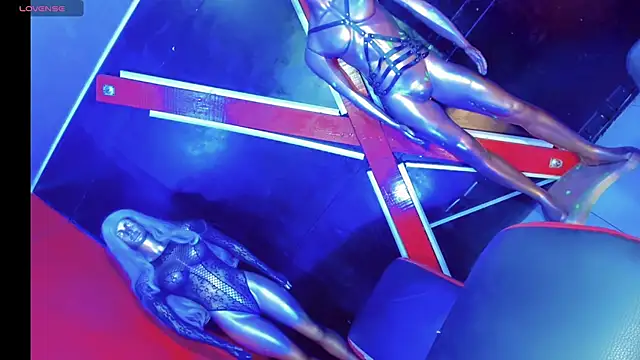 emelly horny  online show from November 5, 2025, 7:14 pm