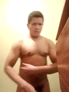 machoactivo1 online show from February 10, 2025, 11:57 am