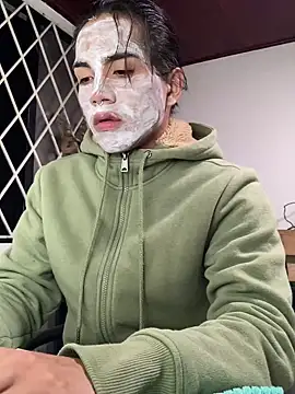 Snapshot of shadowsofgarden chatting on February 20, 2025, 3:23 am shadowsofgarden online show from February 20, 2025, 3:23 am