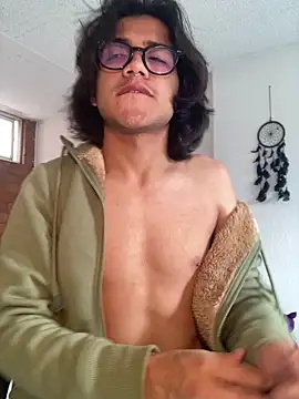 Snapshot of shadowsofgarden chatting on March 4, 2025, 2:21 pm shadowsofgarden online show from March 4, 2025, 2:21 pm