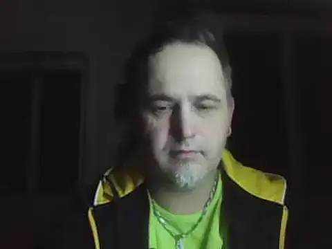 Snapshot of Szolga10 chatting on February 10, 2025, 5:30 pm Szolga10 online show from February 10, 2025, 5:30 pm