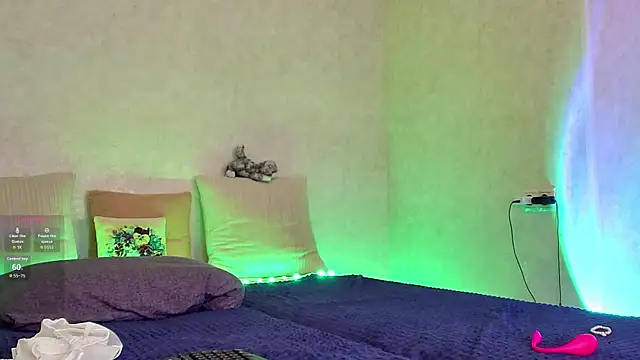 Snapshot of Roseaa chatting on March 31, 2026, 5:35 pm Roseaa online show from March 31, 2026, 5:35 pm