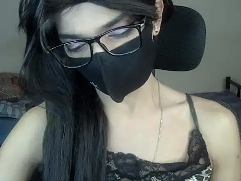 YourCDBitch online show from October 5, 2025, 7:01 pm