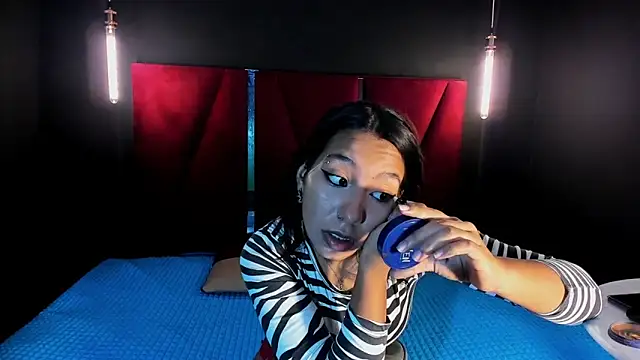 ParanoidTemptaion  online show from February 21, 2025, 12:39 pm