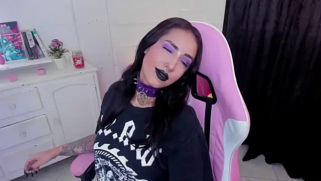 Nyx Blackmoon online show from October 6, 2025, 1:30 pm