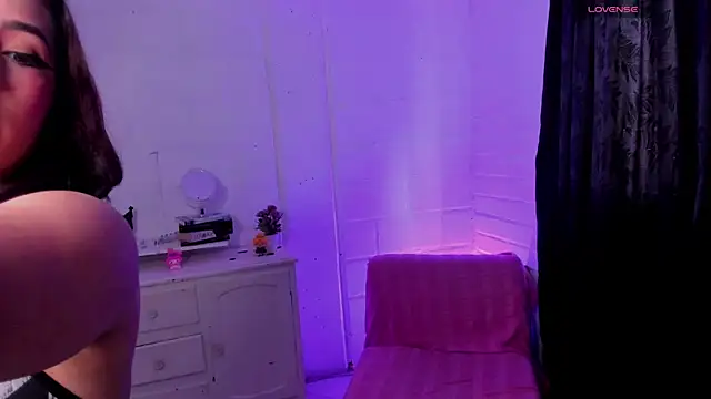 Nyx Blackmoon online show from April 15, 2026, 2:46 pm