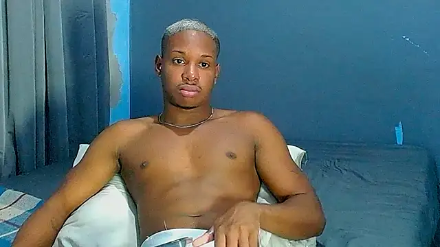 Snapshot of JackBlackone chatting on October 20, 2025, 11:05 pm JackBlackone online show from October 20, 2025, 11:05 pm