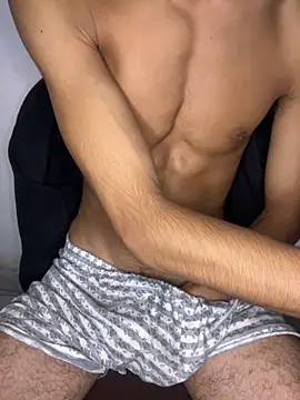 Snapshot of Hamza-Maroki chatting on October 25, 2025, 9:31 pm Hamza-Maroki online show from October 25, 2025, 9:31 pm