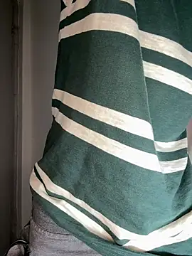 Snapshot of Hamza-Maroki chatting on February 11, 2026, 3:06 pm Hamza-Maroki online show from February 11, 2026, 3:06 pm