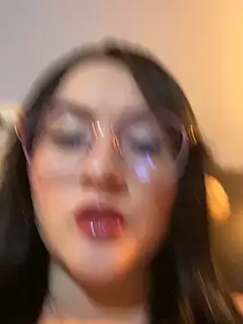 ValentinaOrtiz3 online show from November 20, 2025, 12:22 am