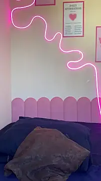 Mirellysbs1 online show from November 30, 2025, 8:13 pm