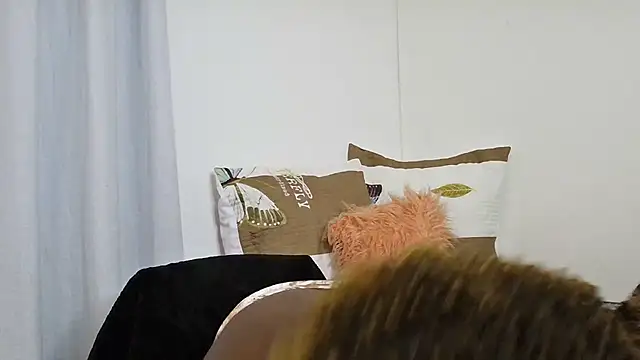 victora3 online show from November 26, 2025, 2:23 am