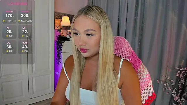 Snapshot of _Loneve__ chatting on September 12, 2025, 3:45 pm  Loneve   online show from September 12, 2025, 3:45 pm