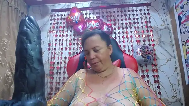 alina maturehot online show from February 16, 2026, 11:12 pm