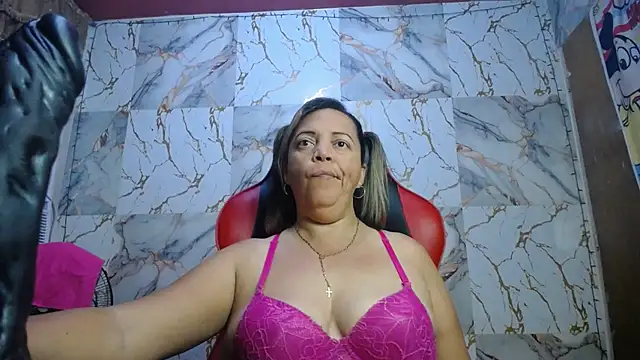 alina maturehot online show from March 8, 2026, 9:02 am