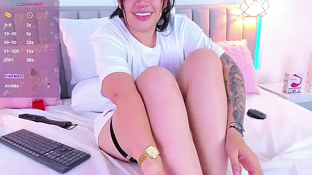 isolari  online show from January 8, 2025, 8:16 am