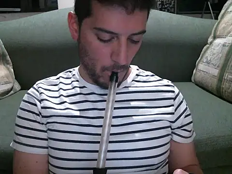 Snapshot of quitomanec chatting on September 16, 2025, 5:30 am quitomanec online show from September 16, 2025, 5:30 am