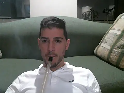 Snapshot of quitomanec chatting on October 21, 2025, 4:46 am quitomanec online show from October 21, 2025, 4:46 am