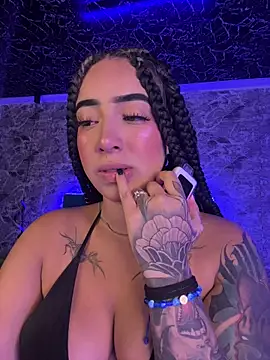 Scarlett-LS online show from April 15, 2026, 3:02 am