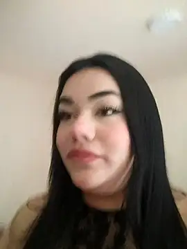 Snapshot of nikki_grey chatting on October 18, 2025, 5:35 pm nikki grey online show from October 18, 2025, 5:35 pm