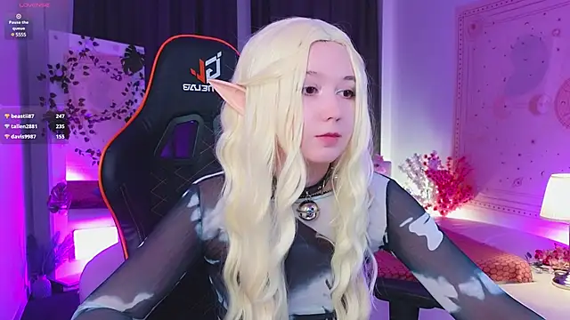 Snapshot of MizukiNoYoru chatting on February 19, 2025, 10:09 pm MizukiNoYoru online show from February 19, 2025, 10:09 pm