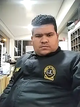 oscarshow24 online show from November 7, 2025, 8:03 am