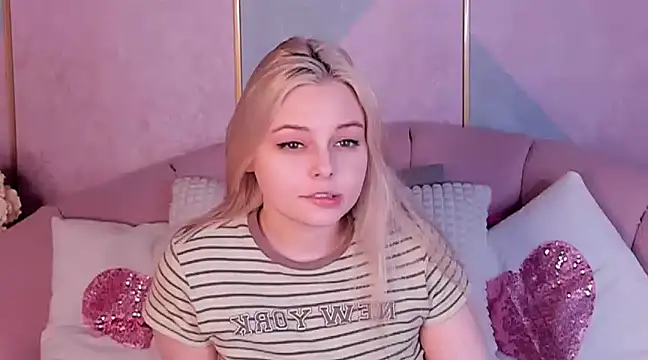 CLAIRE VOGT online show from February 27, 2025, 8:53 pm